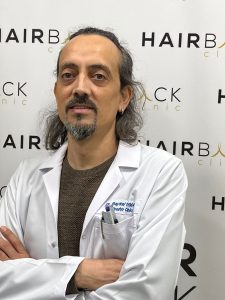 Doctor Baykal Oymak - mejor cirujano de injerto de cabello en Turquía